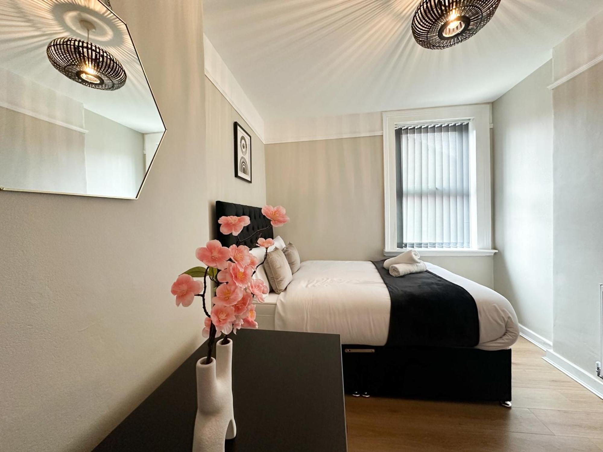 2 Bedroom House 10 Mins To Centre & Dock Liverpool